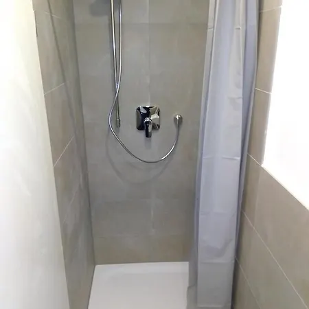 Zentrale Ruhige Lage Mit Parkplatz Und Terrasse Bad Honnef