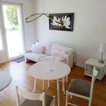 Zentrale Ruhige Lage Mit Parkplatz Und Terrasse Apartmán *