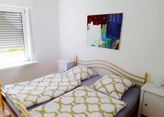 Zentrale Ruhige Lage Mit Parkplatz Und Terrasse * Bad Honnef